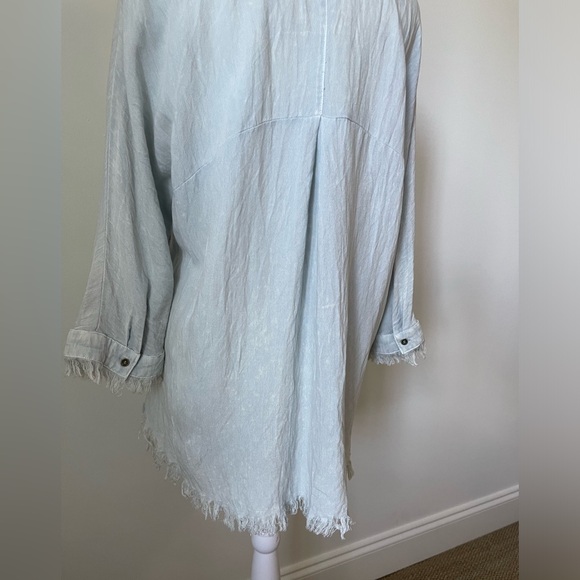 Umgee Acid-wash Button Down/Up with pocket & side details - Size S - Picture 7 of 15